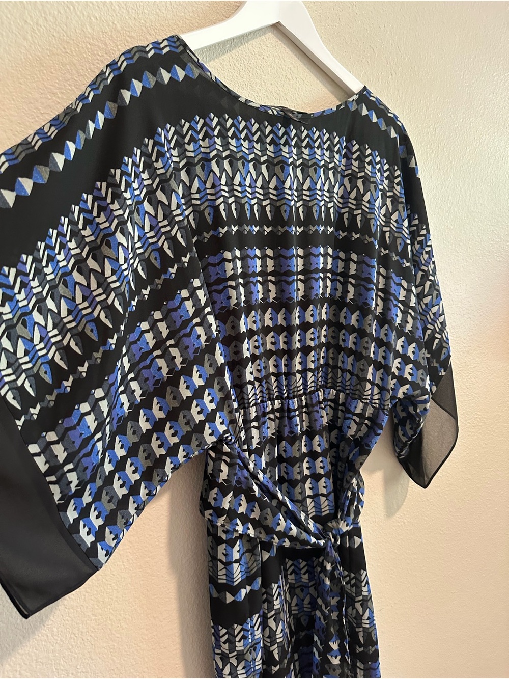 ☀️ BCBG MaxAzria Lois Boatneck Kimono Sleeve Mini Dress